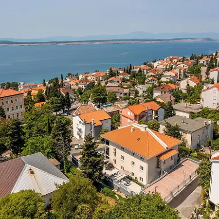 With Terrace And Swimming Pool Apartment Crikvenica